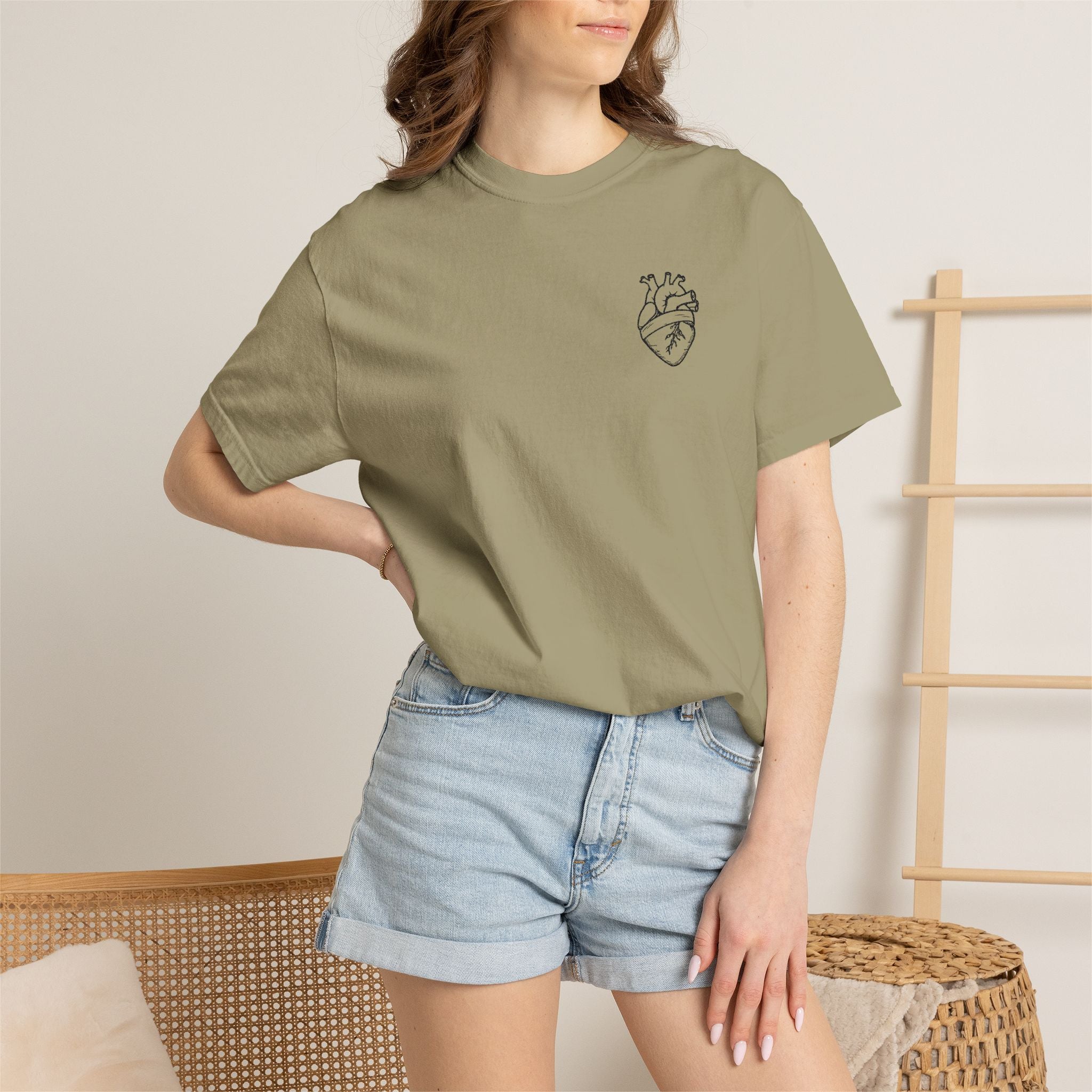 Anatomical Heart Chest Tee — Minimalist Tattoo-Inspired Graphic T-Shirt