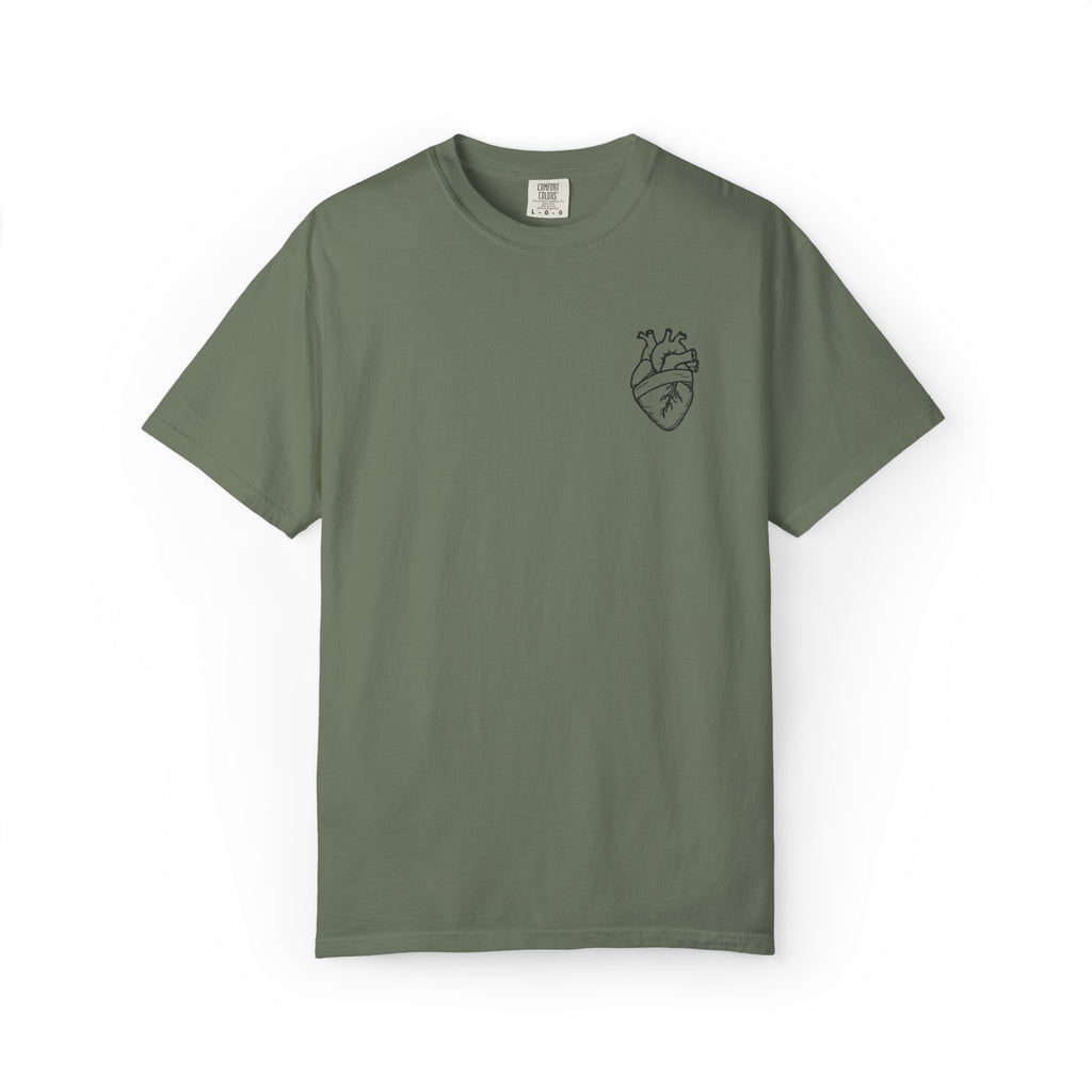 Anatomical Heart Chest Tee — Minimalist Tattoo-Inspired Graphic T-Shirt